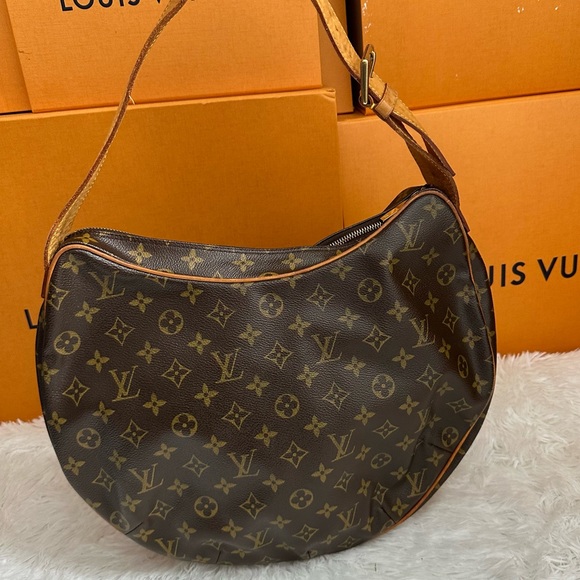 💎✨Authentic✨💎 Louis Vuitton Croissant Monogram GM - Picture 5 of 14